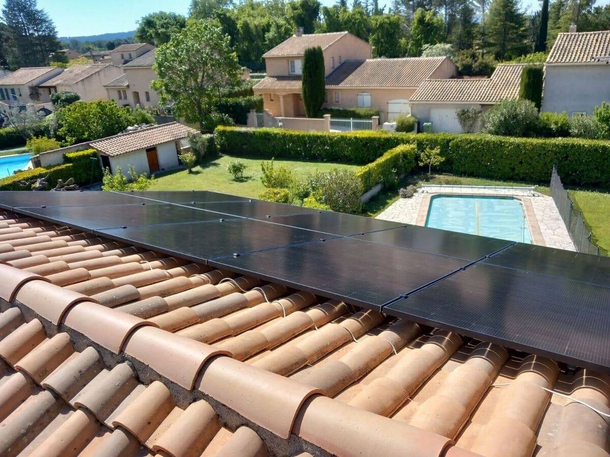 Installation de panneaux photovoltaïques à Avignon avec Mobilynk pour une transition énergétique réussie