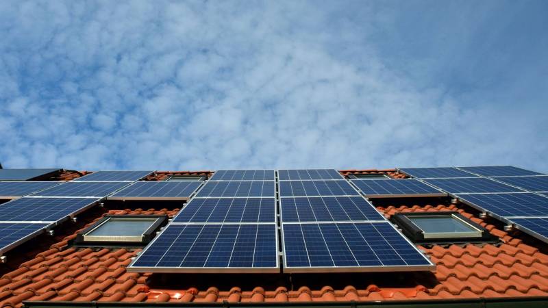 Maximiser mon énergie solaire en installant des panneaux photovoltaïques à Nîmes