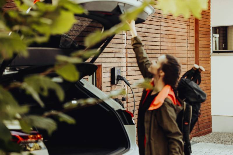 Installation de borne 22 kW de recharge à Nîmes : Optimisation de la mobilité électrique avec Mobilynk